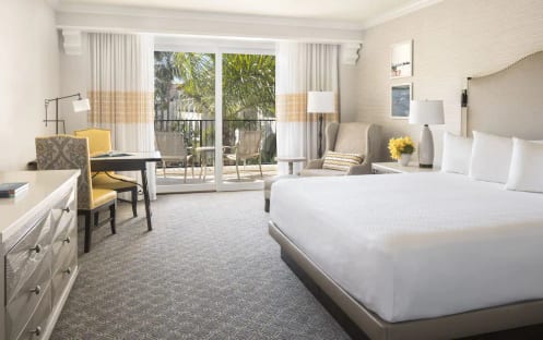 1 King Bed
